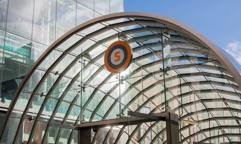 Entrance to St Enoch's Subway Station with Glasgow Subway logo